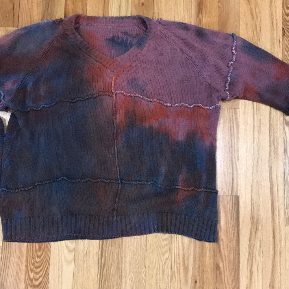 Funky sweater - Picture 2 of 6